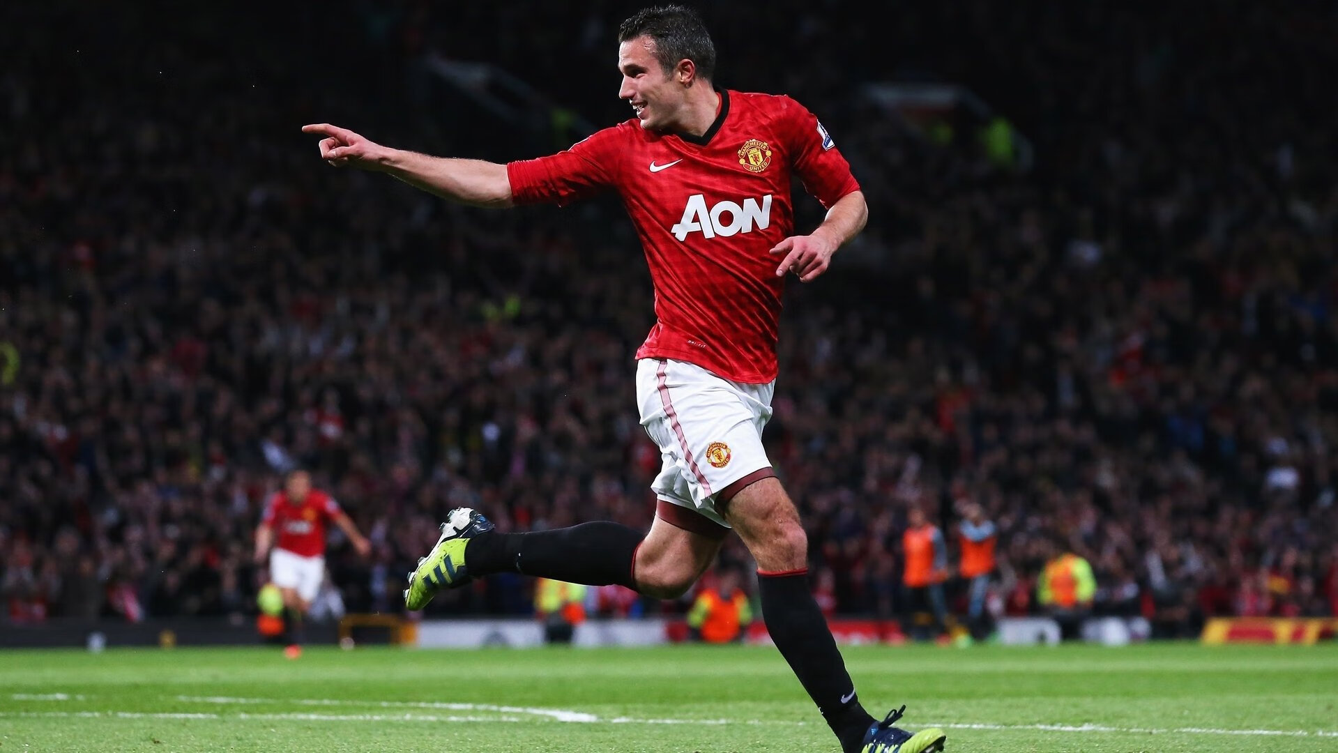 恩波利门将神勇表现力保球门不失,恩波利主场球衣